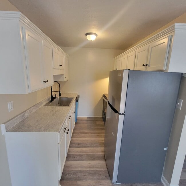 Photo - 103 White St Unit 103 White St Apt 4