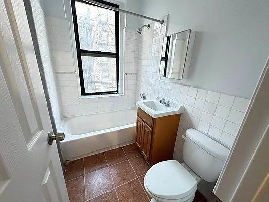 Photo - 2 bedroom in Bronx NY 10465 Unit LB
