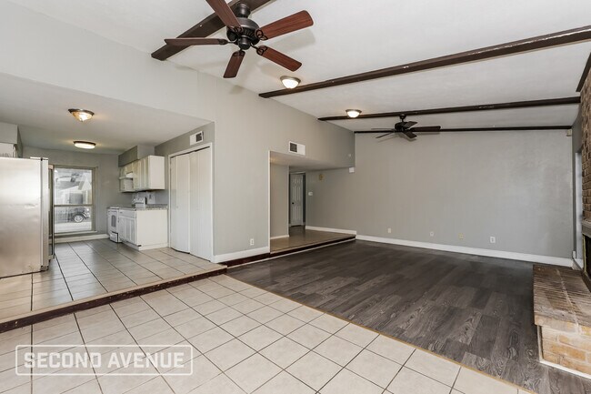 Photo - 7525 Ashcrest Ln