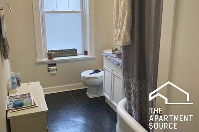 Photo - 329 Kedzie St Unit 2