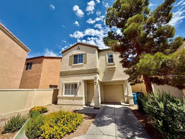 Photo - Gorgeous 2 story single family house