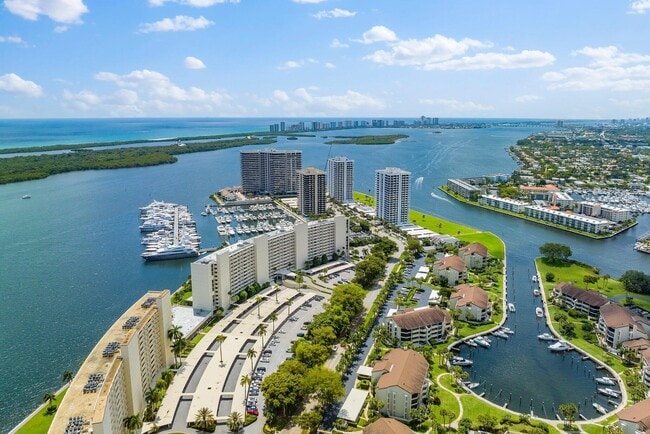 Building Photo - 134 Lakeshore Dr Unit 316 Rental