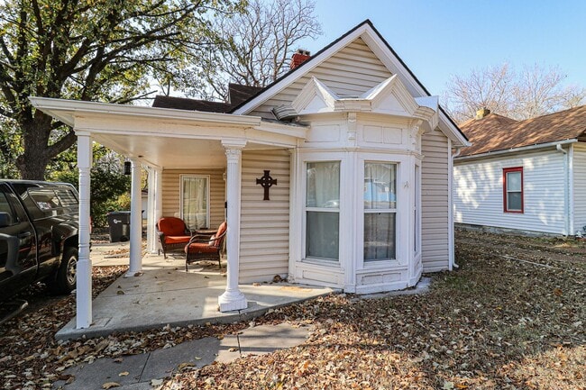 Photo - 311 Harrison St