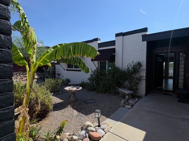 Photo - 3720 S Sarnoff Dr