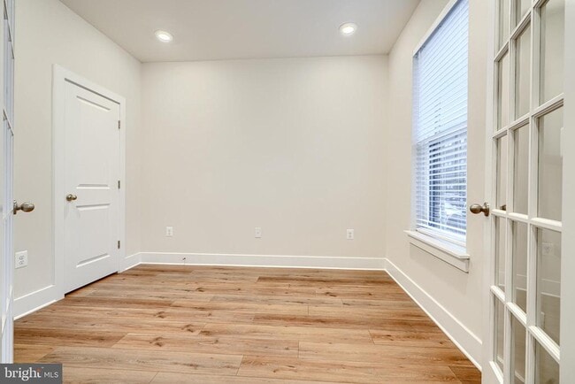 Photo - 2603 Light St