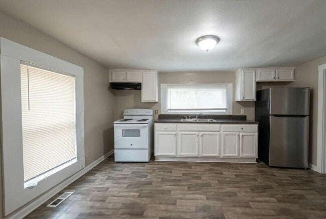 Photo - 218 Irving Ave