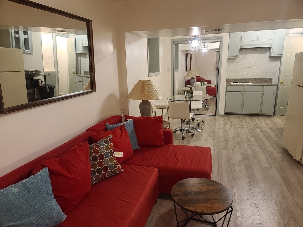 Photo - 1606 Bussell Pl
