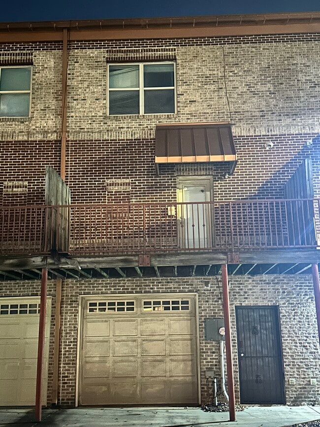 Photo - 432 Ira St SW