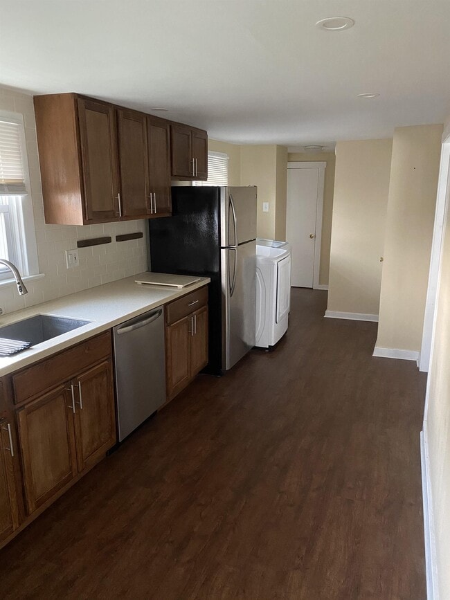 Photo - 1234 E Philadelphia Ave