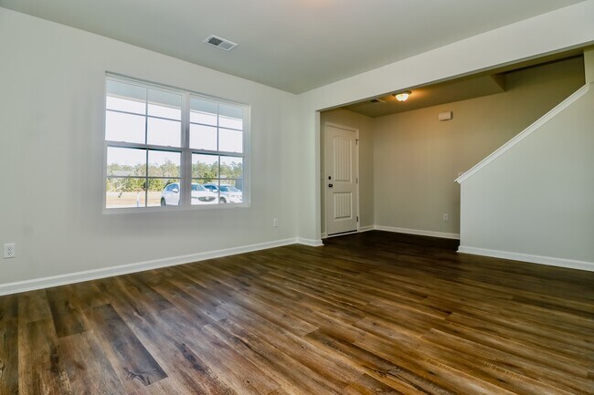 Photo - 359 Tondee Wy