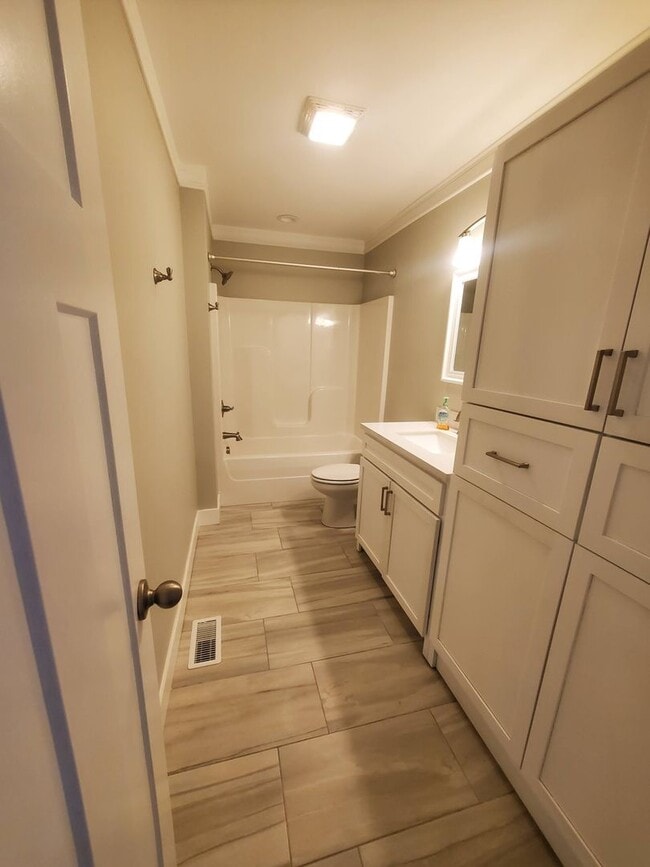 Building Photo - Contact Property managers Jeff and Tonia R... Rental