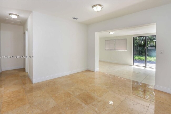 Photo - 200 SW 64th Way