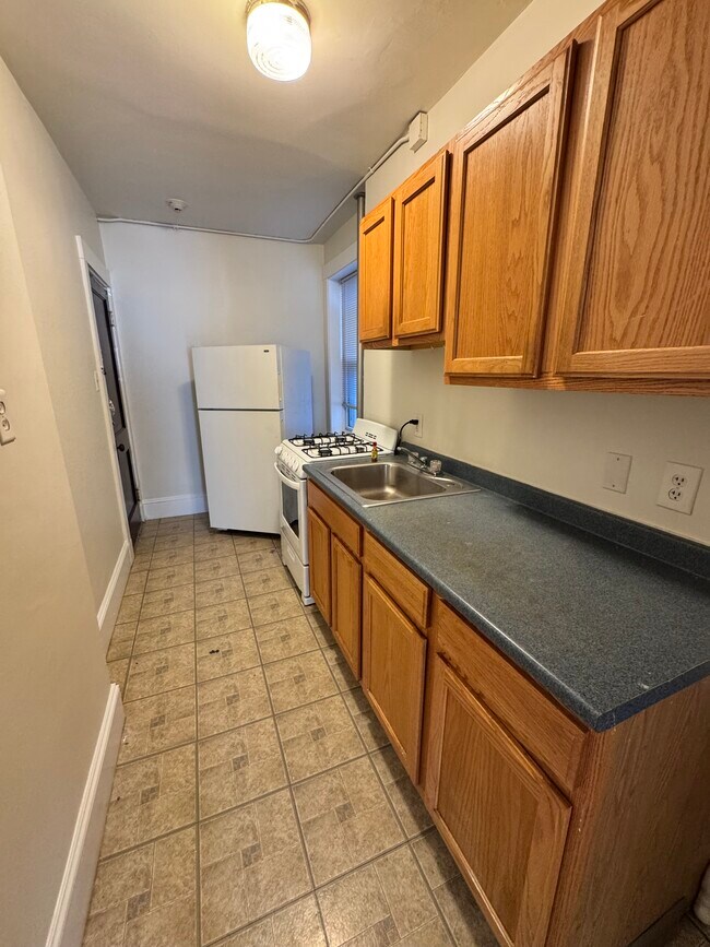 Photo - 154 Summer St Unit 1F