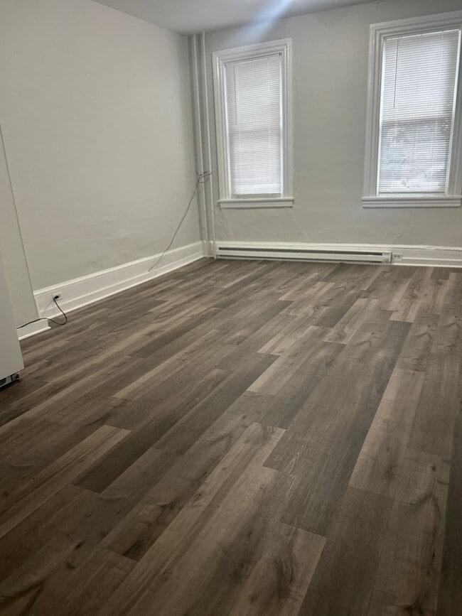 142 S Prince St Unit 1