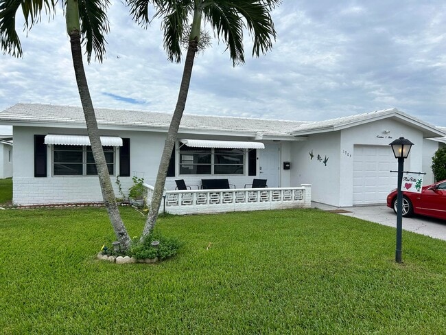 Photo - 1904 SW 13th Way