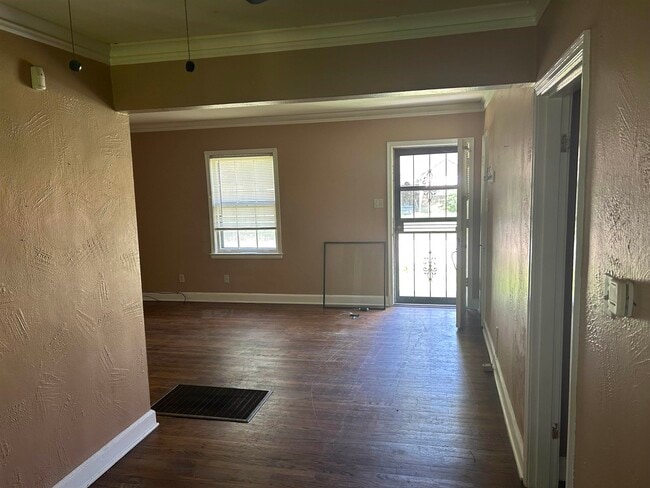 Photo - 1051 Mt Vernon Rd