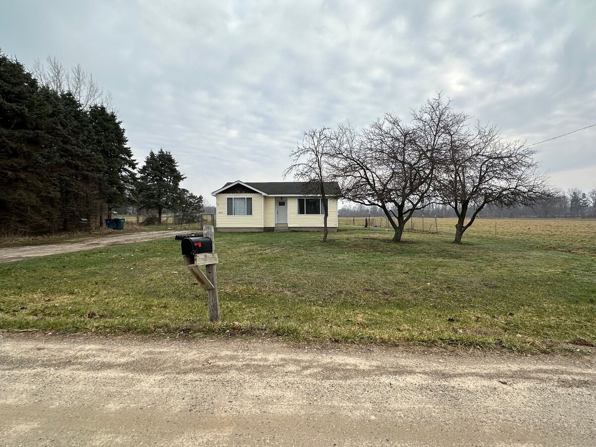 Photo - 8759 Stanton St