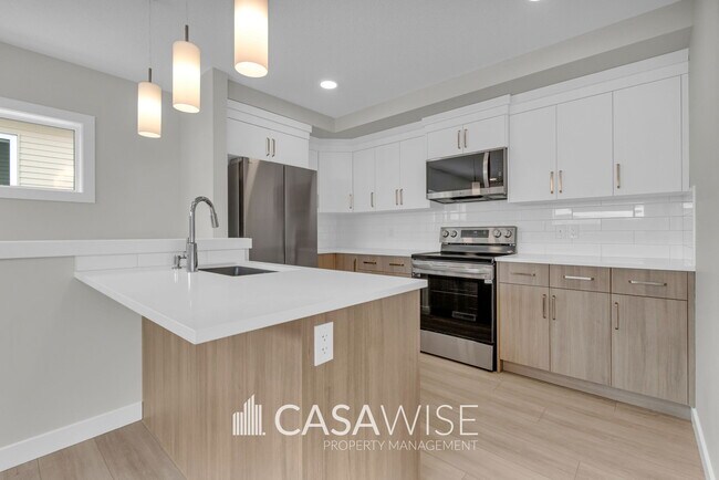 Photo - 1059 Berg Pl