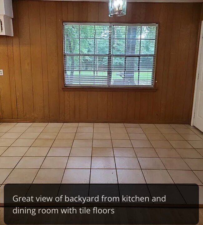 Photo - 13018 Forest Ln