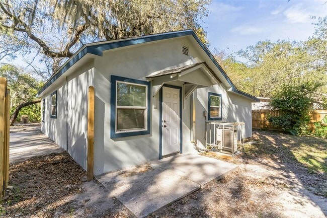 Building Photo - 6310 Belle Isles Dr Rental