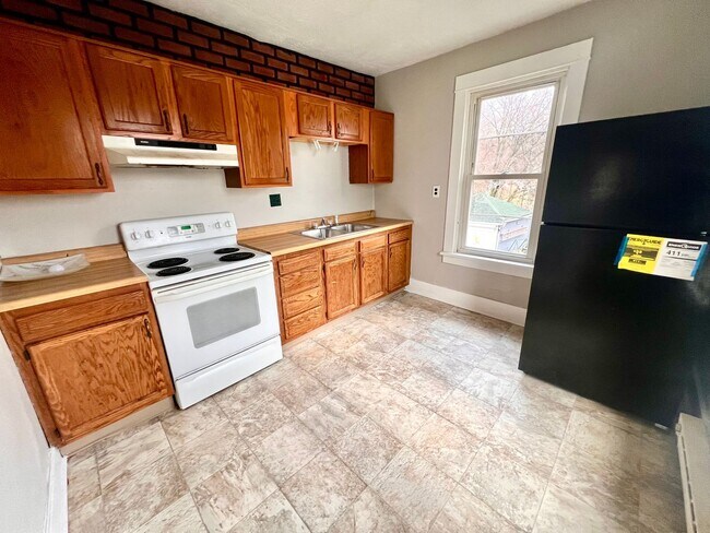 Photo - 210 Penn Ave Unit Apartment #2 (2nd Floor Front)