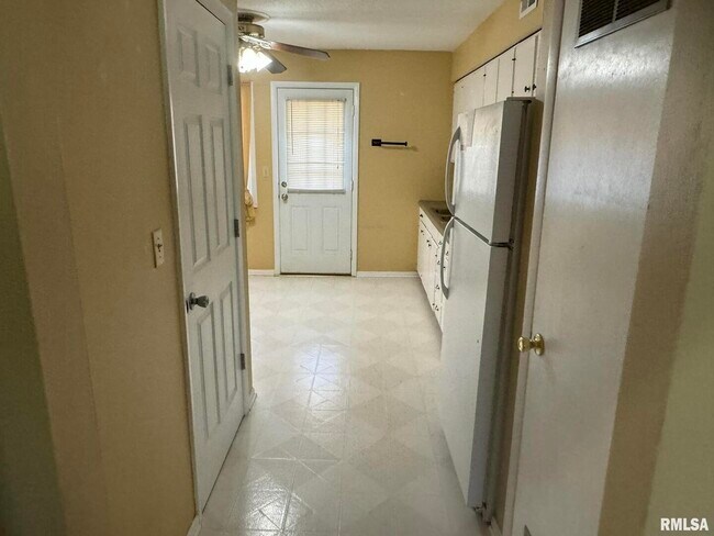 Photo - 400 N 5th St