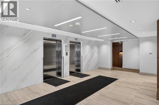 Photo - 16 Markle Cres Unit 509