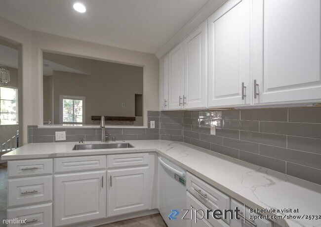 Photo - 2 br, 2 bath Condo - 11945 Tivoli Park Row...