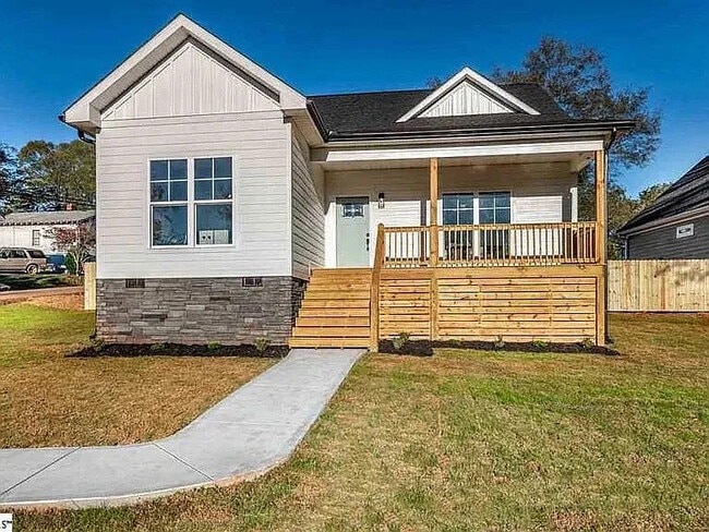 Photo - 111 Chestnut St