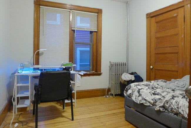 Photo - 122 Calumet St