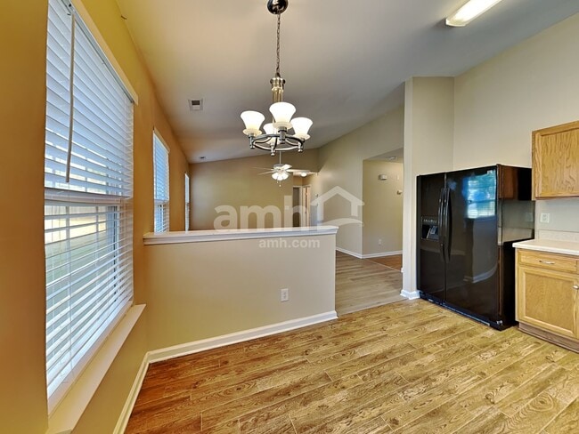 Photo - 229 N Weststone Blvd