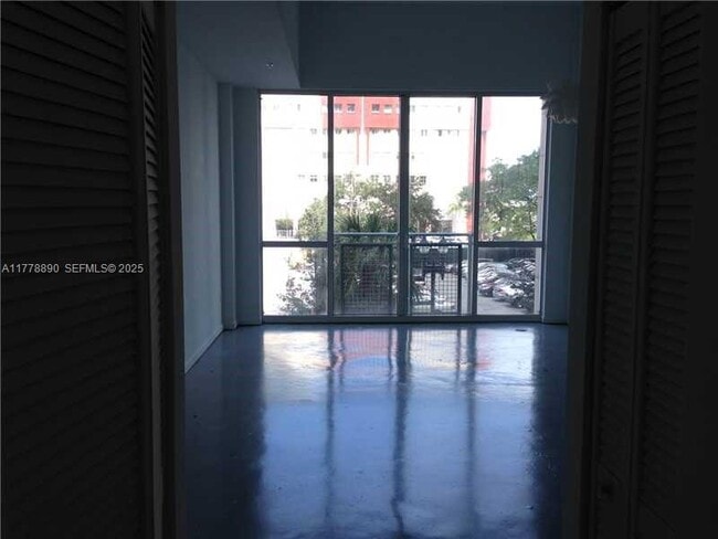 Photo - 244 Biscayne Blvd Unit 250