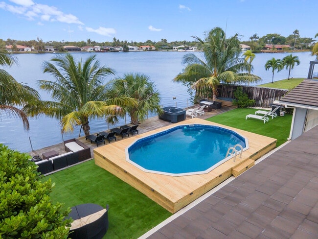 Photo - 20730 NE 23rd Ave