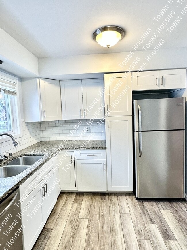 Photo - 4493 S Buffalo St Unit Poplar 1