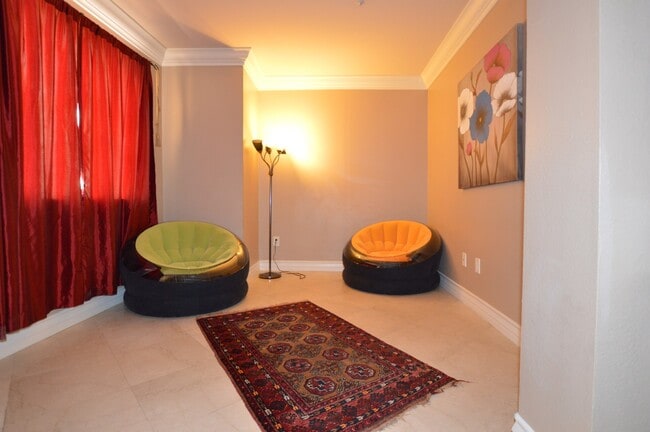 Photo - Meridian 2Bdr | 2Bath Luxury Condo w/Den, Valencia floor plan. Unit 137