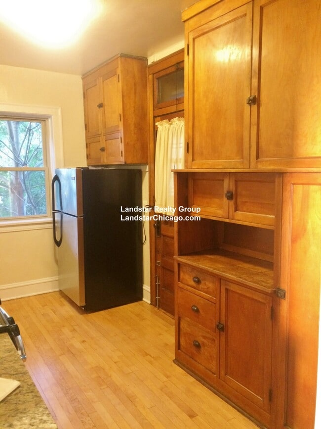 Photo - 1542 W Albion Ave Unit 2