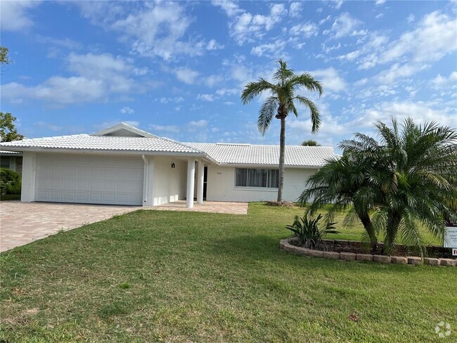 Building Photo - 4037 Topsail Trail Rental