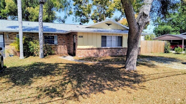 10861 126th Ave N
