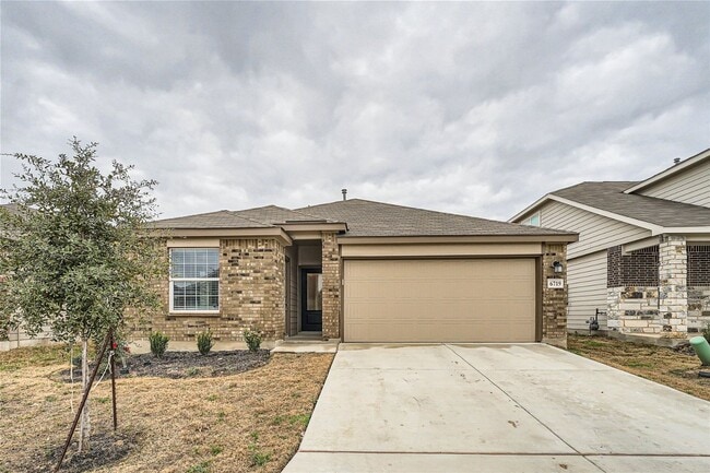 3 bedrooms with 3.5 bathrooms! BONUS ROOM ... - 3 bedrooms with 3.5 bathrooms! BONUS ROOM ... House