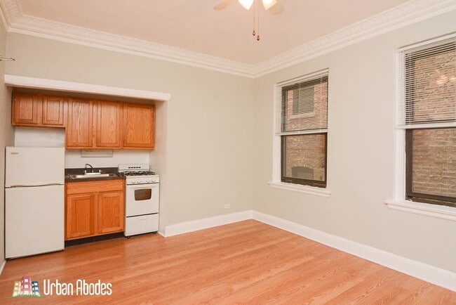 Photo - 3835 N Fremont St Unit A04C