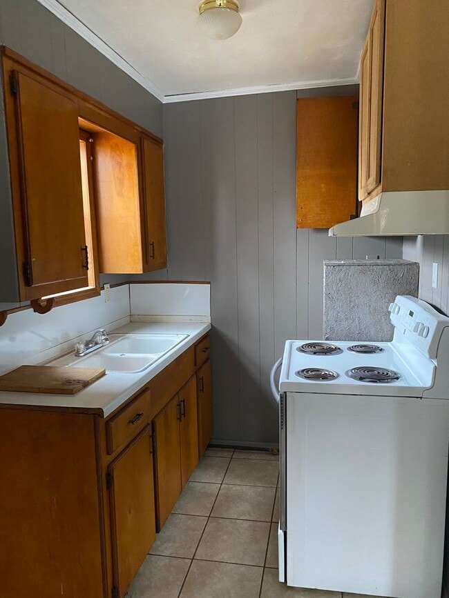 Photo - 107 N 16th St