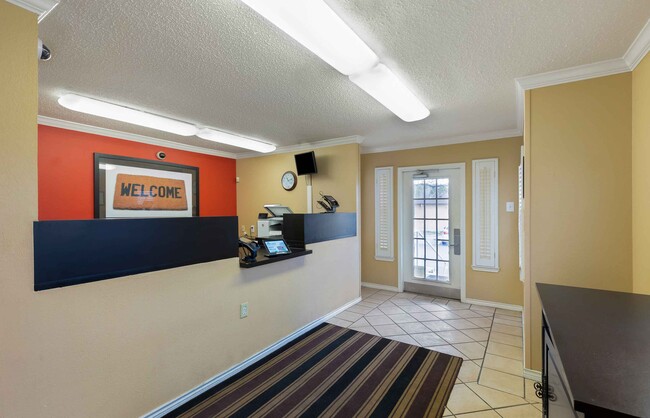 Furnished Studio-Fort Worth - Medical Center