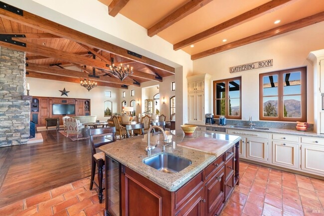 2110 Diamond Mountain Rd