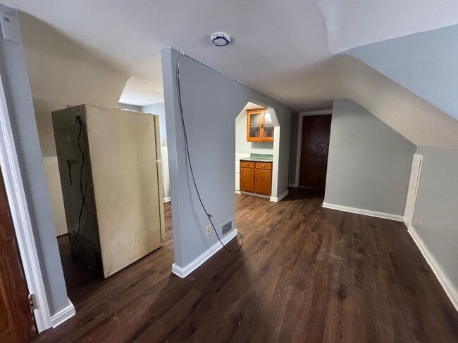 Photo - 701 Elm St Unit 701 Elm St- 613 Kent St Apt