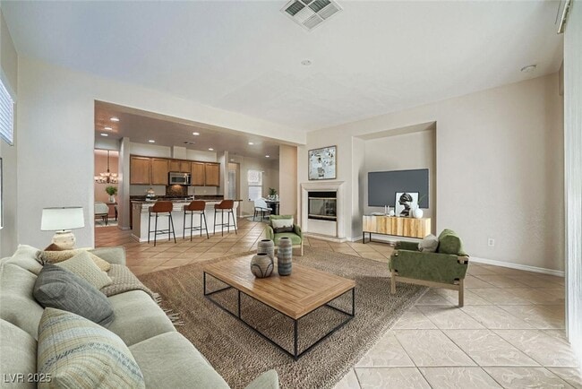 Building Photo - 8229 Oakshire St Rental