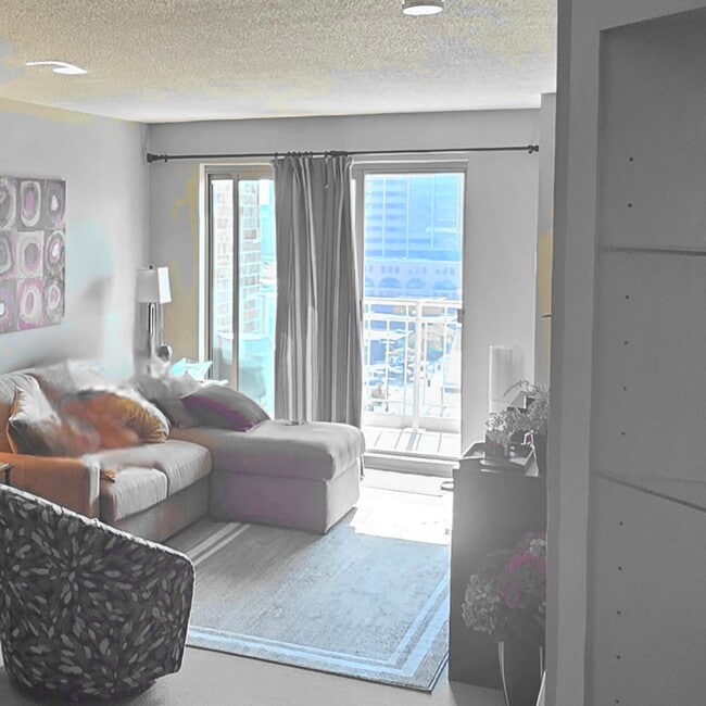 Building Photo - 401 S 1st St Unit 15th floor