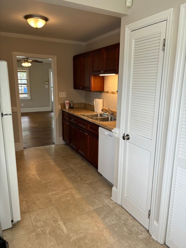 Photo - 106 Willborough Ave
