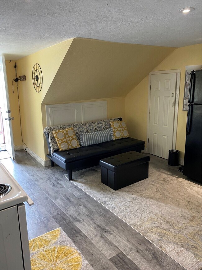 Photo - 2914 Avenue K Ave Unit 4