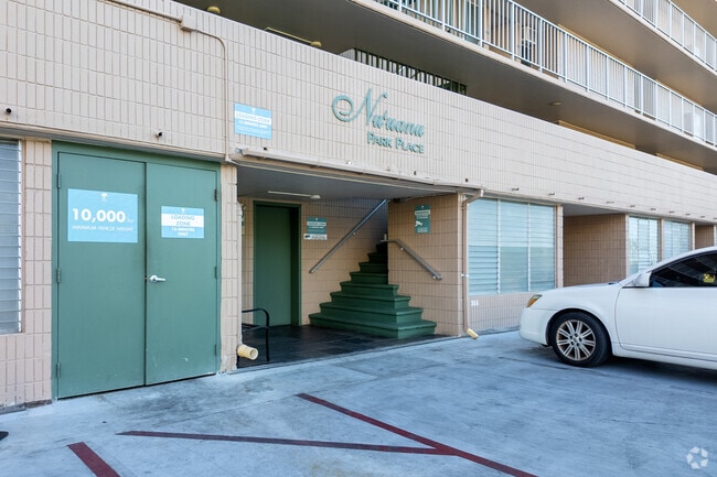 Photo - Nuuanu Park Place