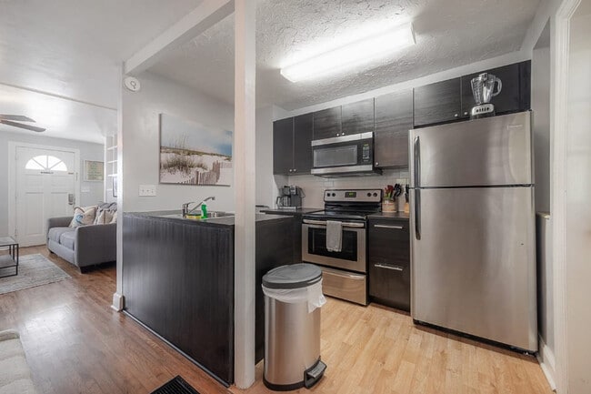 Photo - 617 Swann Dr Unidad ID1053138P